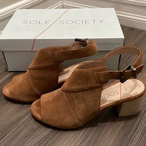 Sole Society women heel shoes in suede size 8.5